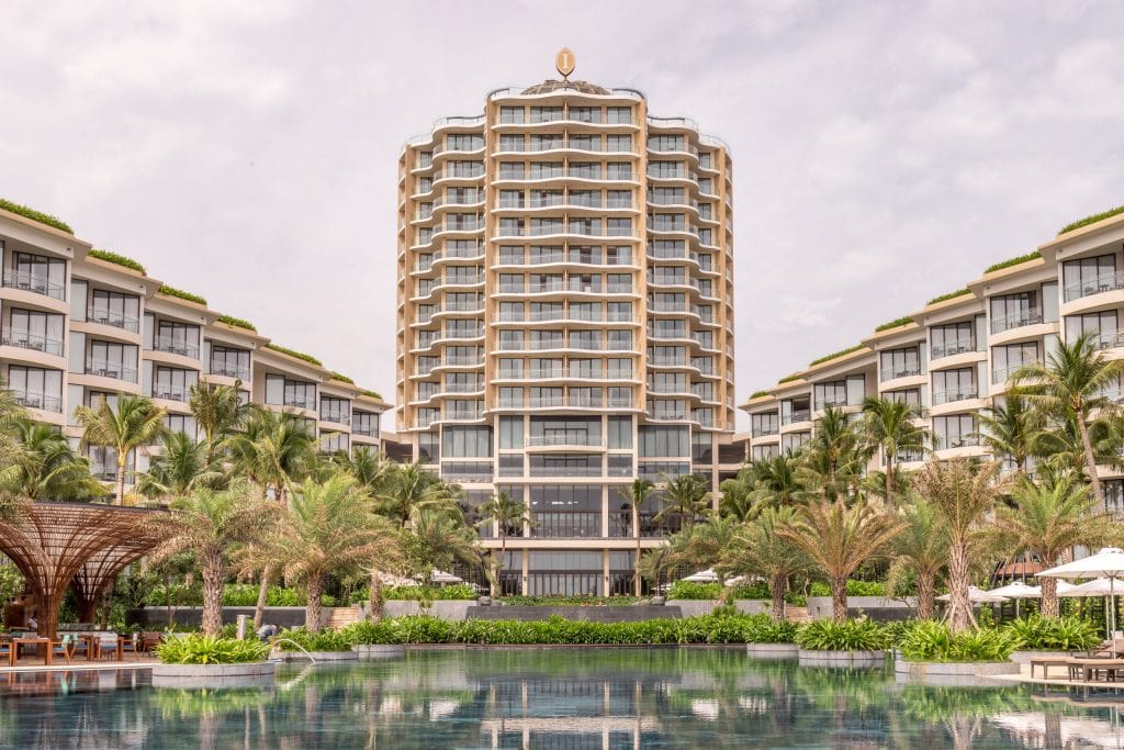 Vietnam Luxury Stay Intercontinental Phu Quoc Long Beach Resort