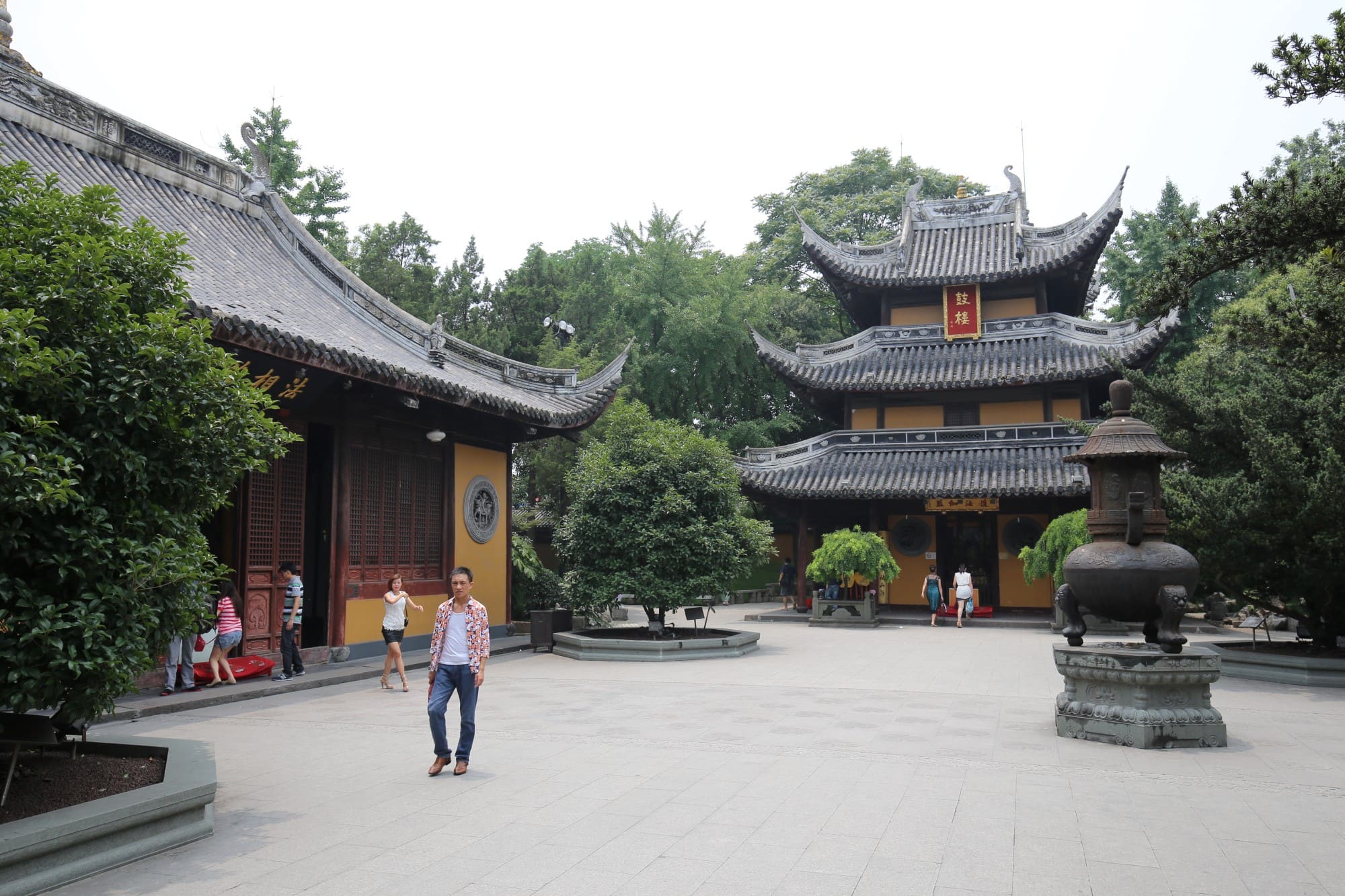 China - Shanghai - Longhua Temple – Chris Travel Blog