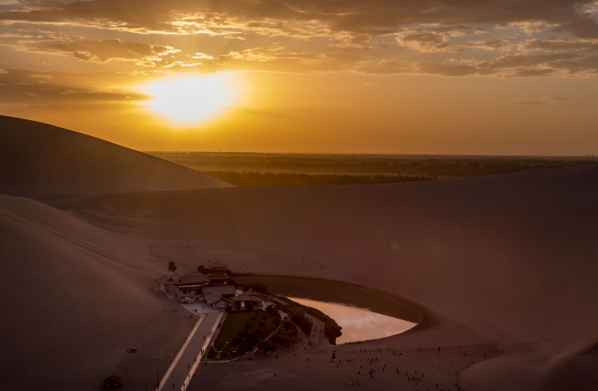 CHINA - Dunhuang Mogao Caves (Grottoes) tour & sunset at Crescent Lake ...