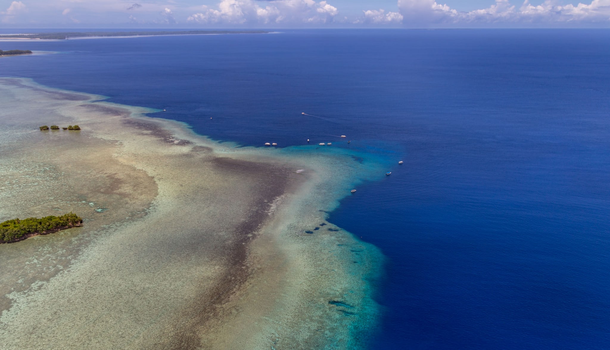 PALAU - Must do: Palau helicopter tour; a bird’s eye view of paradise ...