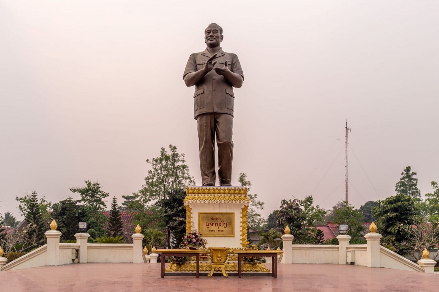 Laos - Top Must See Places In Luang Prabang If You Have 1 Or 2 Days 